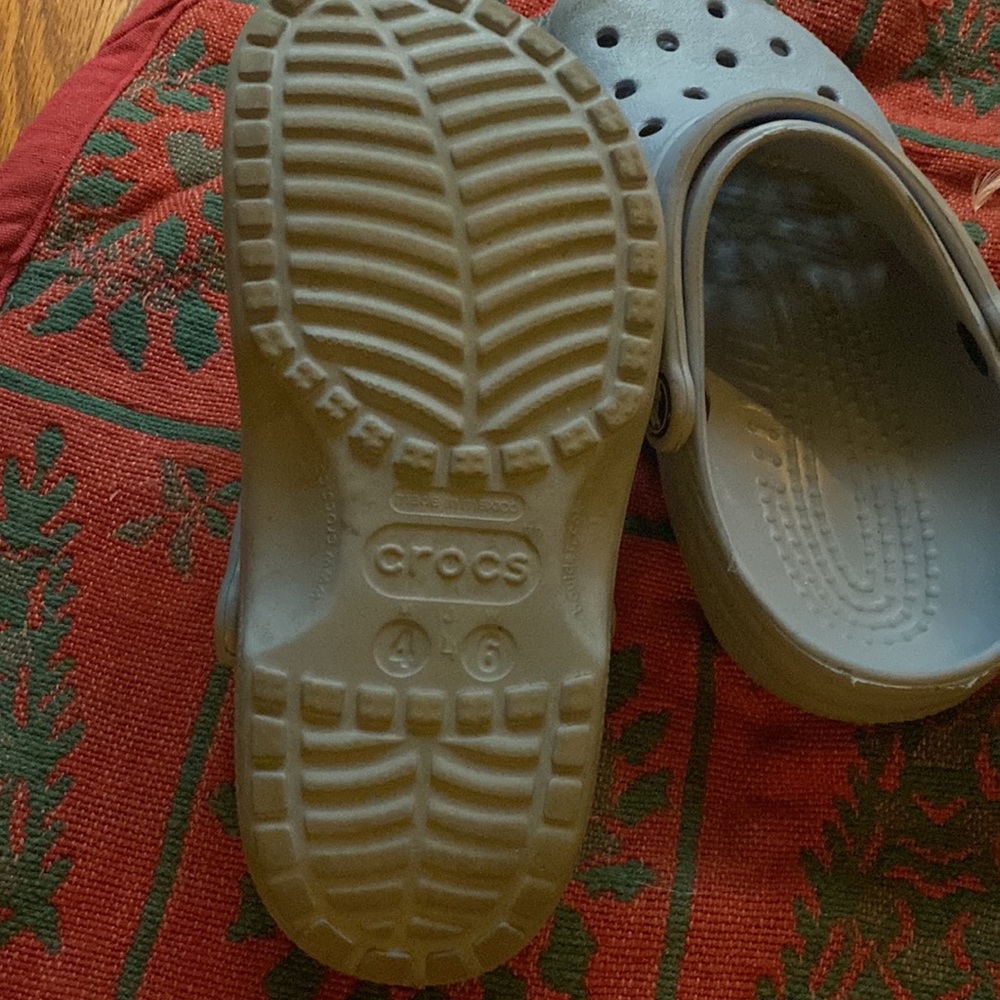 Crocs - Picture 2 of 4